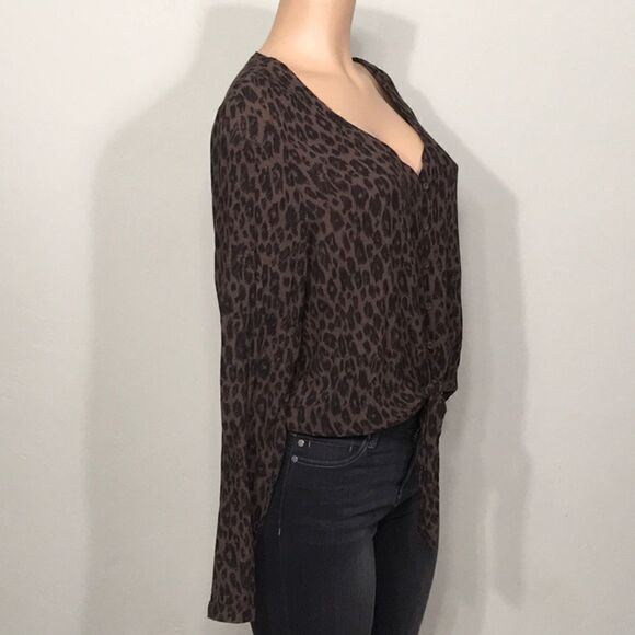Cloth & stone leopard top. New - Picture 3 of 8